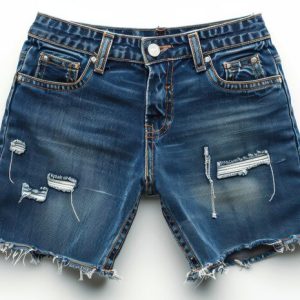 DAMAGE SHORTS